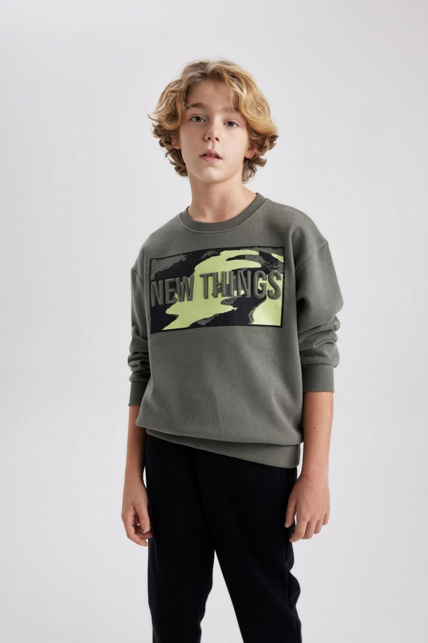 DEFACTO Boy Oversize Fit Crew Neck Thick Sweatshirt