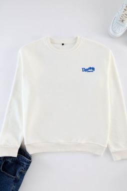 Trendyol Ecru Oversize/Wide Cut Printed Embroidered Fleece Inside Sweatshirt