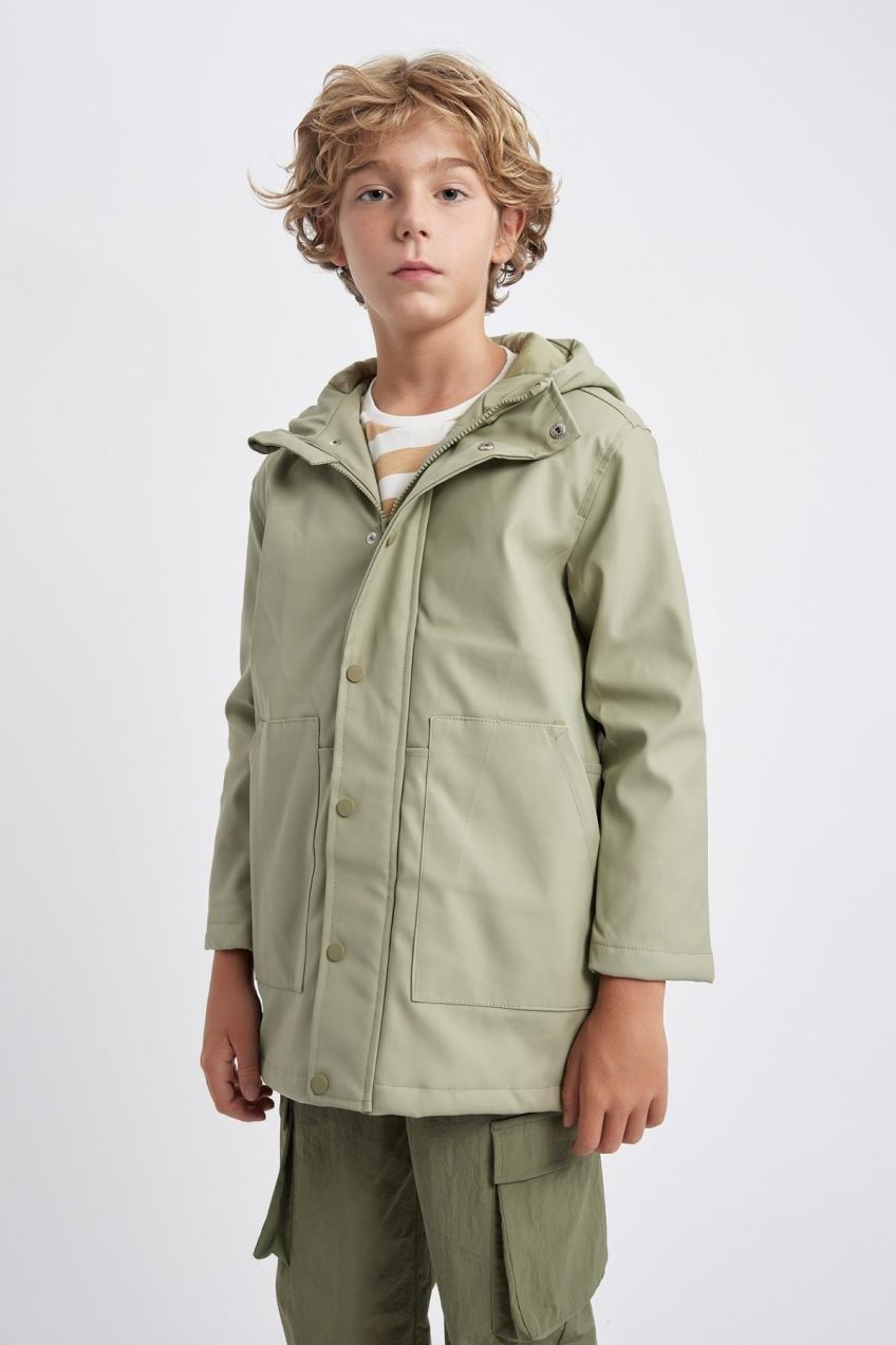 DEFACTO Boy's Water Repellent Hooded Raincoat
