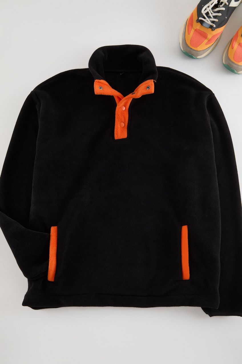 Trendyol Black Stand Collar Color Blocked Fleece Sweatshirt