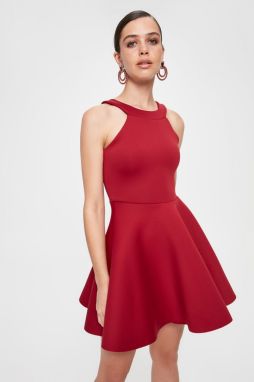 Trendyol Burgundy Weightlifting Collar Dress