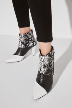 Trendyol White Women's Boots & Bootie