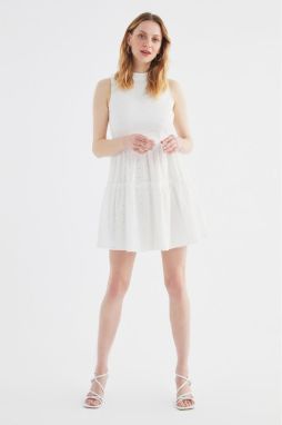 Trendyol White Ruffled Back Decollet Brode Dress