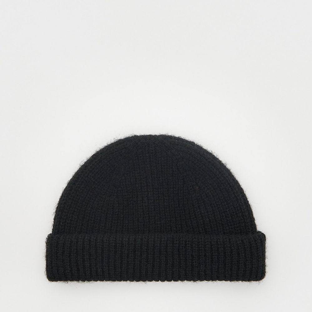 Reserved - Beanie čiapka - Čierna