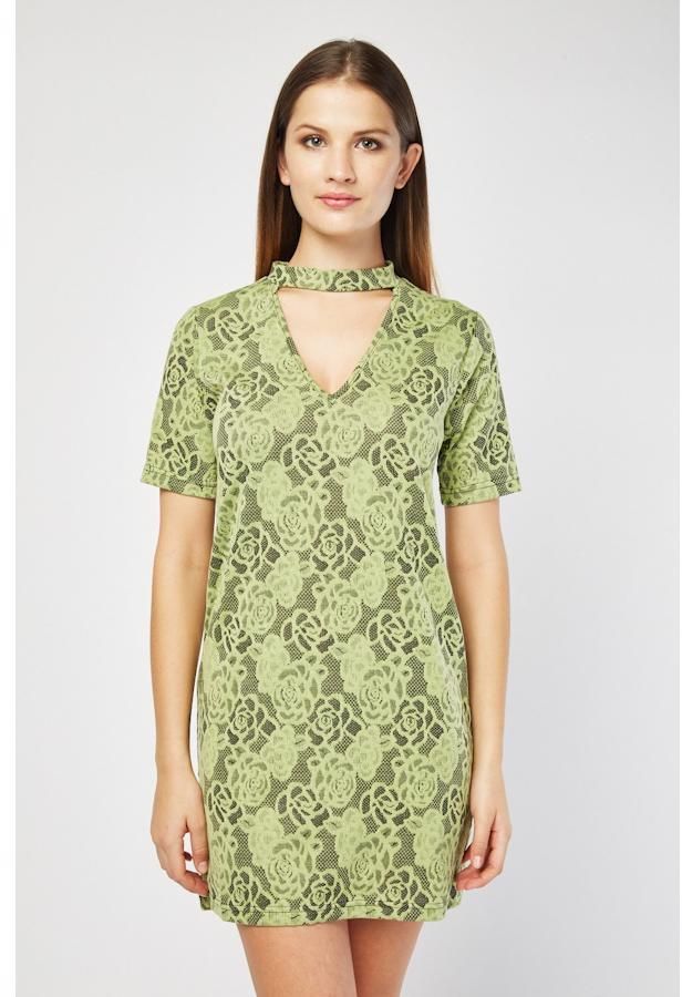 Kvetinové shift šaty s Choker