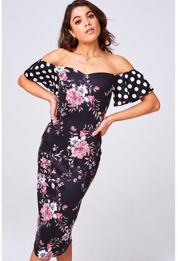 Kvetinové Bardotovej šaty