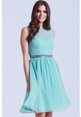 Zdobené šaty so sieťovinou