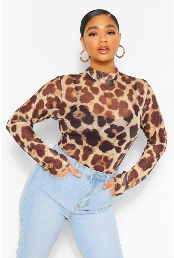 Body na krku s leopard vzorom