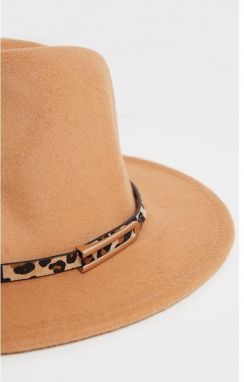 Béžový klobúk s leopardím lemom galéria