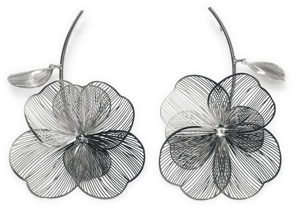 GATE Visiace kovové náušnice v tvare kvietka