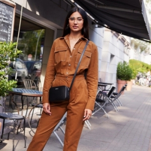 Overalový outfit