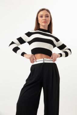 Lafaba Dámsky čierny pruhovaný Lycra Crop Pletený sveter