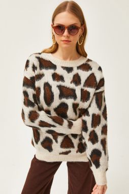 Olalook Women's Ecru Leopard Soft Textured Thick Knitwear Sweater