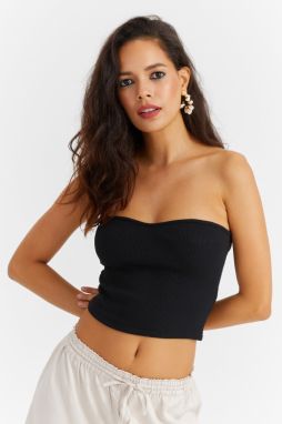 Cool & Sexy Women's Black Heart Neck Crop Blouse Yi2452