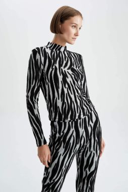 DEFACTO Slim Fit Half Turtleneck Zebra Desenli Long Sleeve T-Shirt