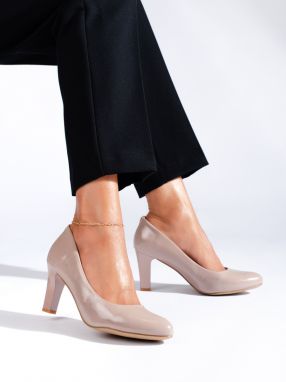 Classic pumps on the post beige Shelvt