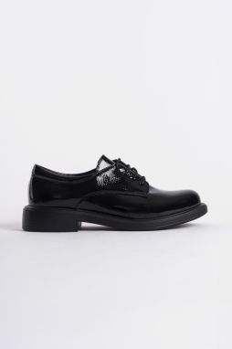 Capone Outfitters Women's Lace-Up Shoes