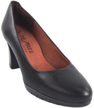 Univerzálna športová obuv Desiree  Dámske topánky  four 8 čiernej farby