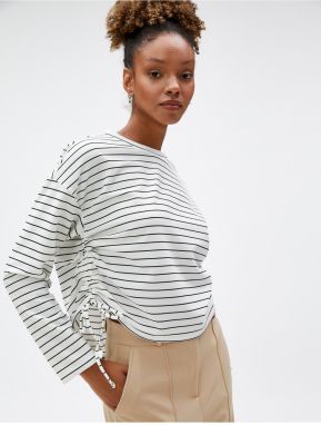 Koton Crop Sweatshirt Crew Neck Long Sleeve with Gatherings at the Sides.